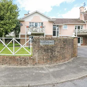 Apartment 8 Scrahan Place